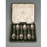 Cased George V Mappin & Webb set of six hallmarked silver teaspoons, London 1918, weight 79g