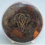 18th century silver gilt mounted tortoiseshell and gold pique ware snuff box, diameter 57mm