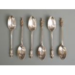 Set of six Victorian hallmarked silver apostle spoons, London 1860 maker Josiah Williams & Co,