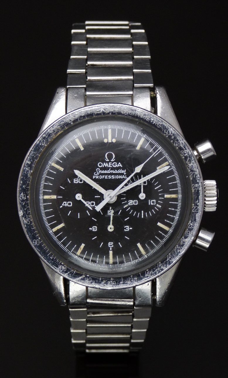 Omega Speedmaster gentleman's chronograph wristwatch ref. 2998-61 with dot over 90 (DO90) tachymetre