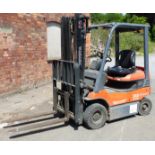Toyota 7FB15 electric forklift truck with Cascade sideshift and 2100TP charger.
