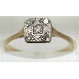 Art Deco yellow metal ring set with diamonds in a platinum setting, 1.9g, size O