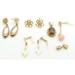 Two pairs of 9ct gold earrings, a 9ct gold pendant, (1.4g) etc