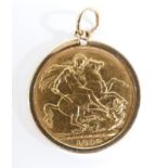 1890 gold full sovereign in 9ct gold pendant mount, 9.2g