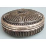 Georgian tortoiseshell silver mounted snuff box with reeded decoration and studwork, width 9.5cm