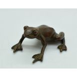 Japanese bronze frog, 4.5cm long