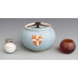 Armorial Carltonware tobacco jar with Cambridge Coat of Arms, match striker and a golf ball lighter
