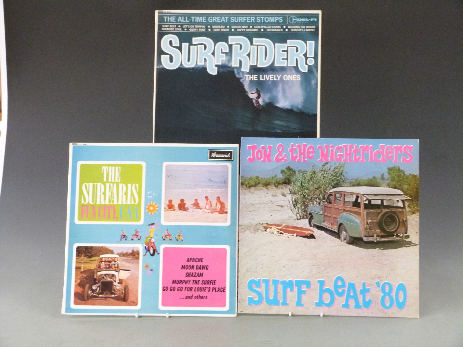 Surf - The Lively Ones - Surf Rider! (SH 8107), The Surfaris - Fun City USA (LAT 8582) and Jon and