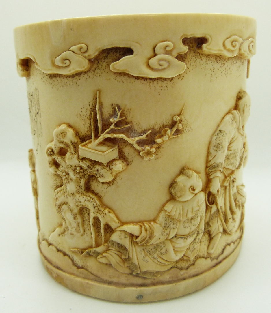 18th/19thC Chinese brush washer with carved figural decoration of a boy with spinning top, figures - Image 5 of 6