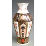 Royal Crown Derby Imari 1128 pattern vase, H18cm