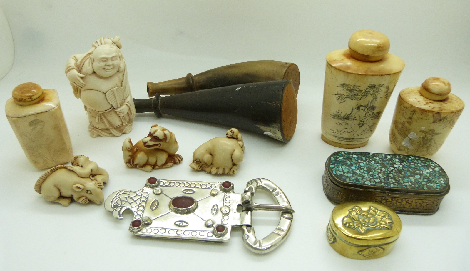 Collectables to include netsukes, snuff bottles, buckle, horn flasks etc