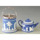 Wedgwood Jasperware teapot and biscuit barrel with plated mounts, tallest 15cm