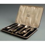 Cased set of six Art Deco hallmarked silver cake forks, Sheffield 1938 maker Cooper Brothers &