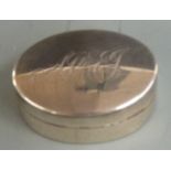 Georgian hallmarked silver vinaigrette of oval form with gilt interior and pierced inner cover,