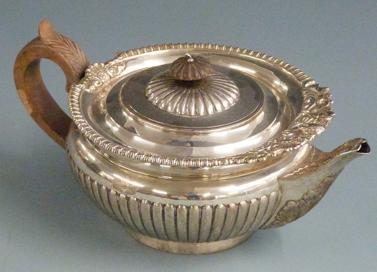 Victorian Elkington & Co. four piece hallmarked silver teaset with reeded lower section and - Image 5 of 13