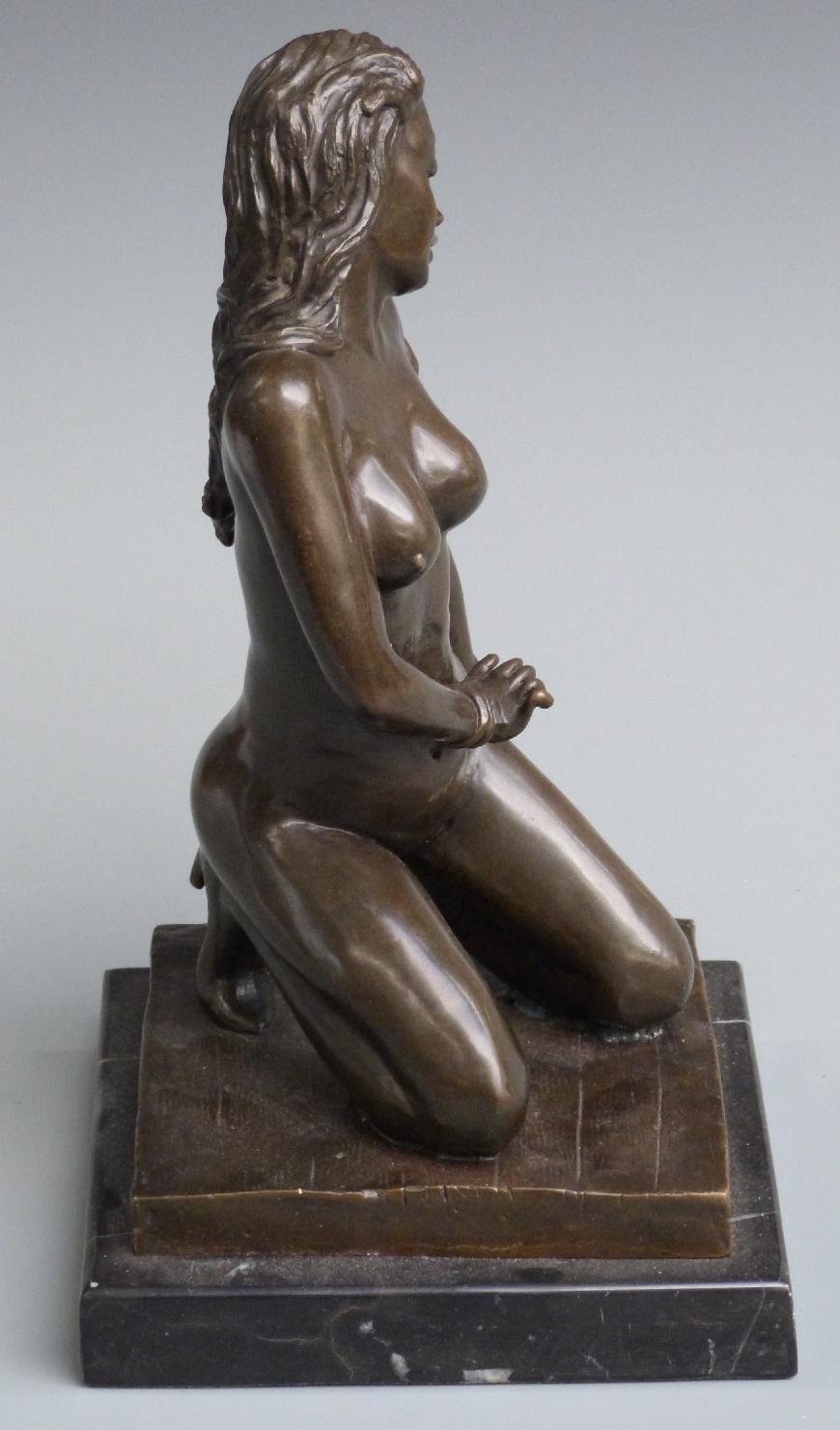 A bronze model of a nude lady kneeling, set on marble plinth, approximately 32cm tall - Image 2 of 3