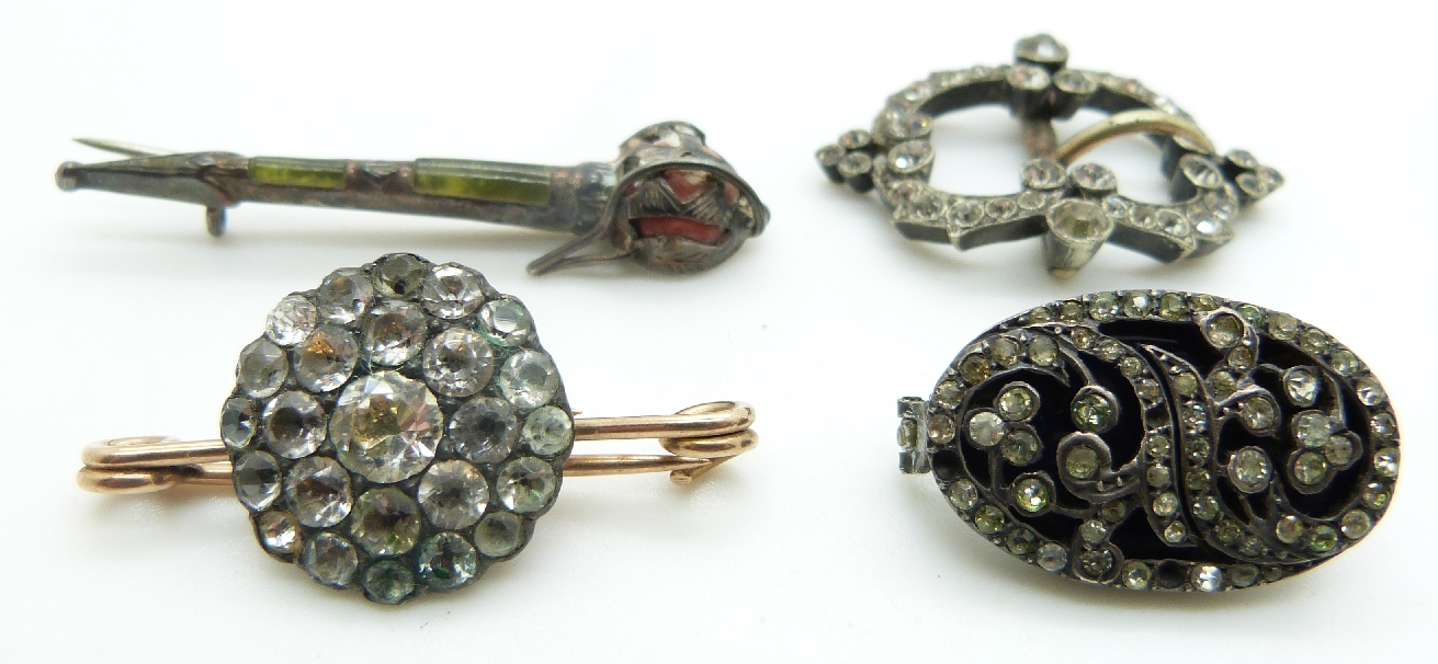 Victorian 9ct gold brooch set with a cluster of foiled paste, Victorian paste buckle, and a silver