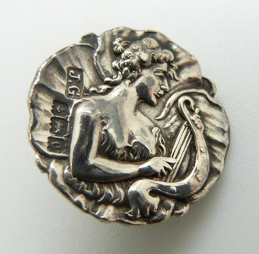 A boxed set of Edwardian silver buttons depicting a lady playing a harp, Birmingham 1903, maker - Image 3 of 4