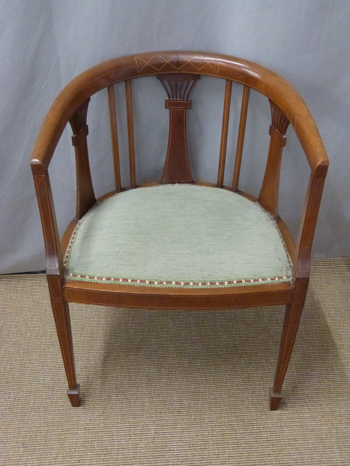 19thC mahogany Pembroke table, length 77cm, and an Edwardian tub chair - Image 2 of 3