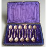 Cased set of 12 George V hallmarked silver apostle spoons, Sheffield 1910 maker John Round & Son