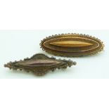 Two 15ct gold Victorian/Edwardian brooches,  one with glass compartment verso, 5.4g