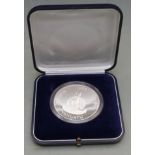 Ripablik Blong Vanuatu 100 Vatu 'oversized' silver coin, 65mm diameter, 156g, cased