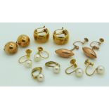 A pair of 9ct gold Victorian earrings, four other pairs of 9ct gold earrings two set with pearls (