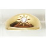 Victorian/ Edwardian 18ct gold ring set with a diamond in a star setting, 4.8g, size S