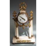 Early 20thC French 'Four Pillar' mantel clock, the brass drum case mounted on white marble with