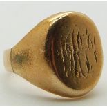 A 9ct gold signet ring, size F, 5.2g.