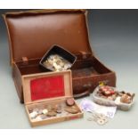 Vintage suitcase containing an amateur collection of overseas coinage, largely circa mid 20thC