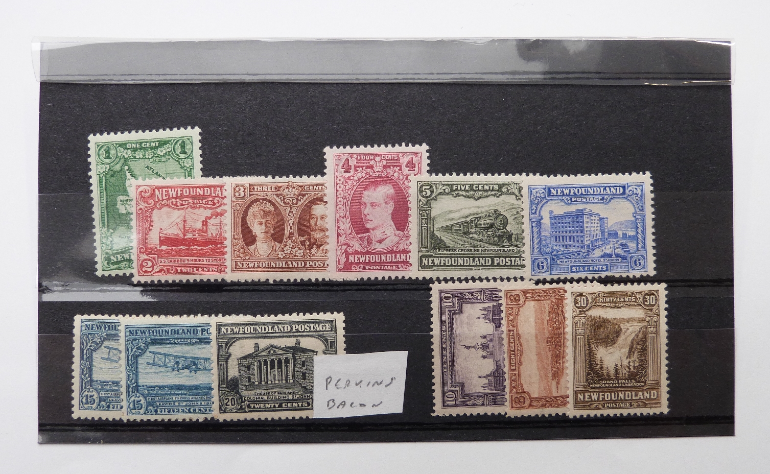 Newfoundland mint stamps. 1911-16 1c-15c. 1923-24 1c-24c. 1928-29 1c-30c plus extras. 1929-31 1c-