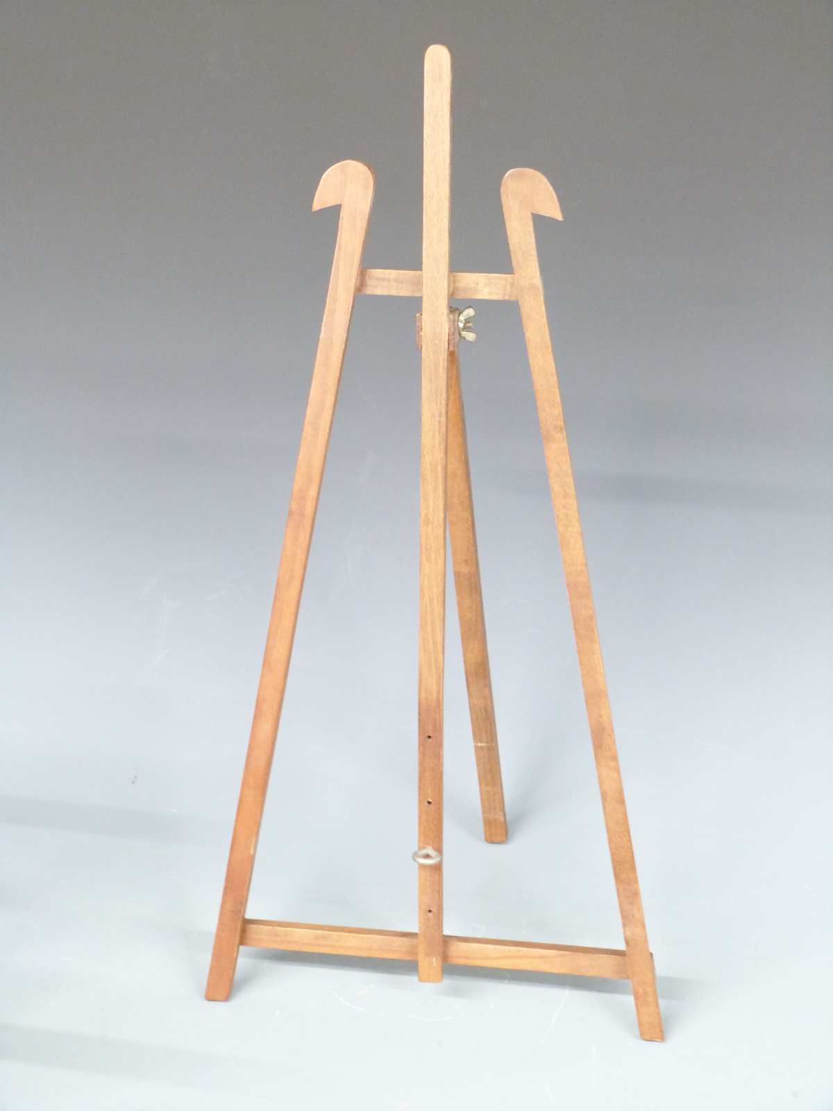 Five small table top artist's easels, tallest 58cm - Image 3 of 3