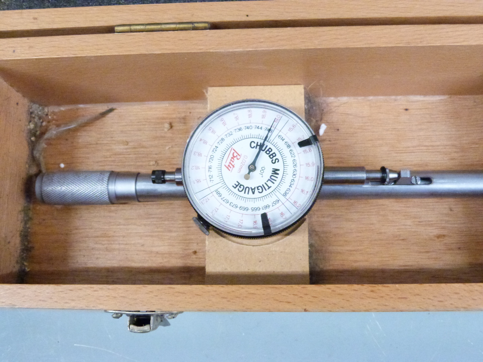 Baty Chubbs Multigauge bore gauge, in fitted wooden case. - Image 2 of 3