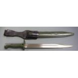 German 88/98 pattern Erstaz all steel knife bayonet with pronounced pommel and grooved hilt, 30cm