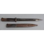 German 84/98 pattern bayonet with flashguard and grooved grips, 42FFC 6168 to ricasso and scabbard