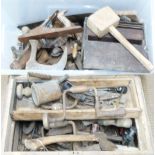 Woodworking tools including a variety of planes including wooden no.78, record no. 5, 4 and 0II0