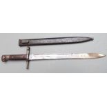 Italian 1891 pattern bayonet stamped Terni to crosspiece, 30cm fullered blade, with scabbard