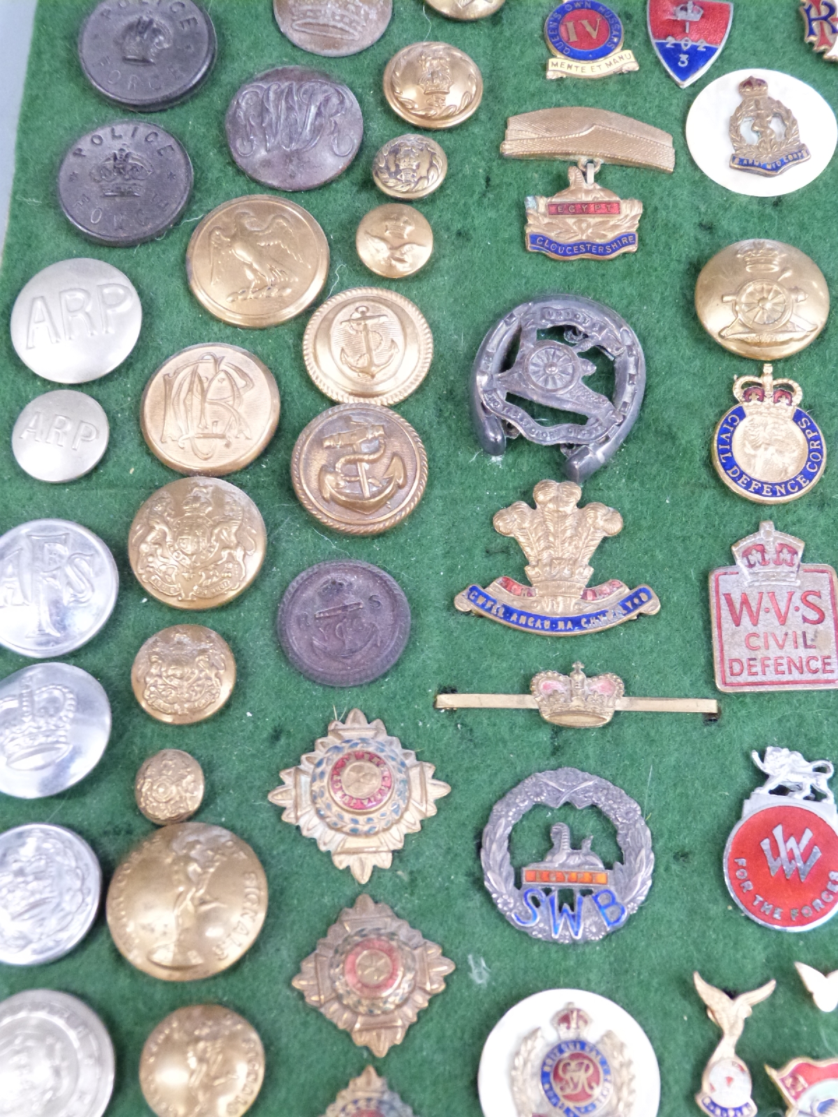 A collection of military buttons, sweetheart brooches and enamel and metal lapel badges including - Image 4 of 4