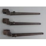 Three British No4 Mk2 spike bayonets with 20cm blades and scabbards