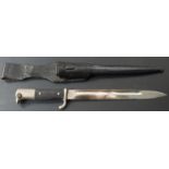 German KS98 pattern bayonet with FW Holler maker's mark to ricasso, 25cm fullered blade, scabbard
