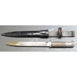 German 84/98 pattern bayonet with flashguard, F Herder 2464 to ricasso, 25cm fullered blade, with