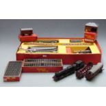 Tri-ang 00 gauge train set with Princess Elizabeth locomotive together with various locomotives,