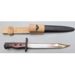 British No8 bayonet with 20cm fullered bowie style blade, scabbard and frog