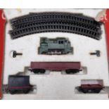 Tri-ang Hornby 00 gauge clockwork train set, in original box.