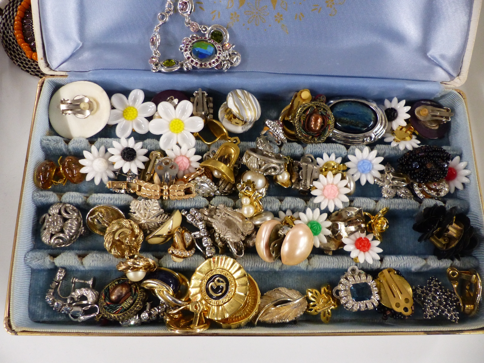 A collection of costume jewellery including necklaces, earrings, Wedgwood pendant, enamel pendant, - Image 3 of 6