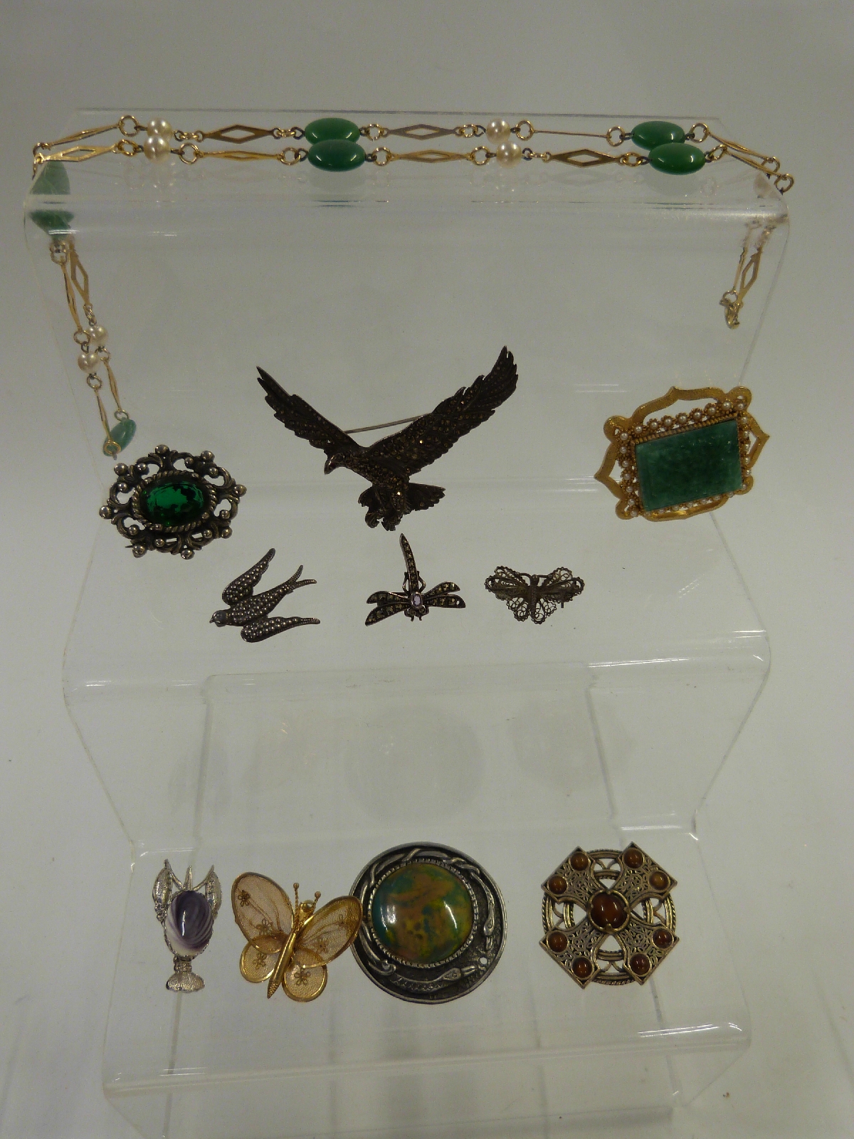 A collection of costume jewellery including watches, Miracle brooch, 9ct gold earrings, silver - Image 3 of 5