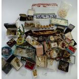 A collection of costume jewellery including Hollywood suite of jewellery, miracle bracelet,