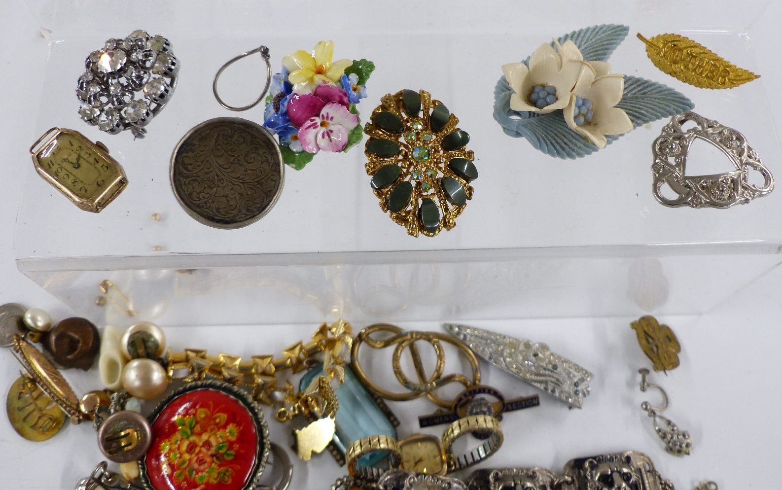 A collection of costume jewellery including Charles Horner Art Nouveau brooch, Victorian brooches, - Image 3 of 4