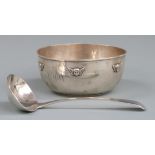 George V hallmarked silver sugar bowl with winged cherub decoration, Sheffield 1916 maker Joseph